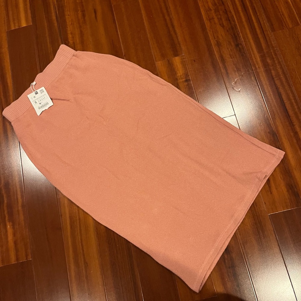 ZARA Knit Midi Skirt Salmon Pink Textured Knit Long Pull On New Size Small
